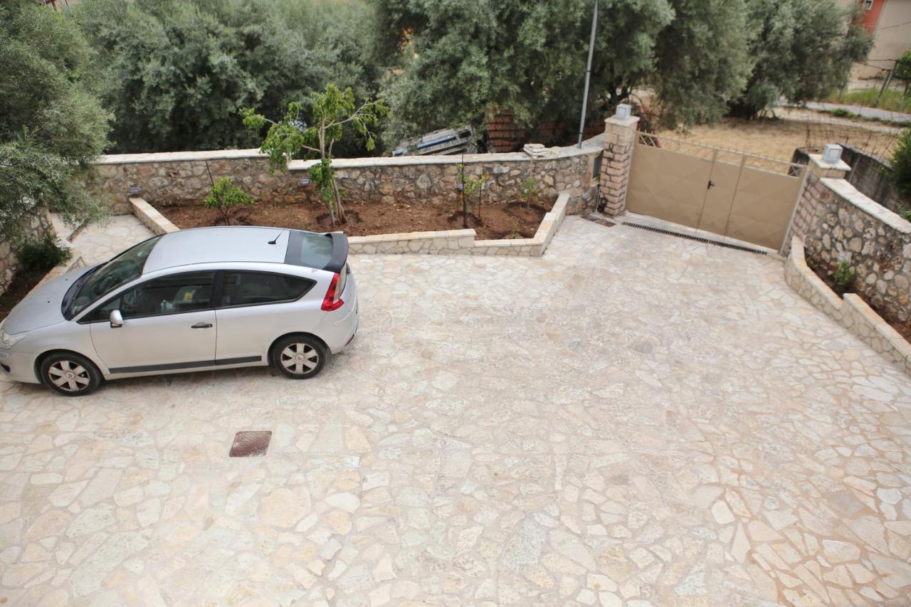 Ferienhaus Dikran's Nydri (Lefkada)